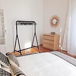 Cozy 3 Near House Of Music بورتو