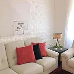 شقة Cozy 3 Near House Of Music