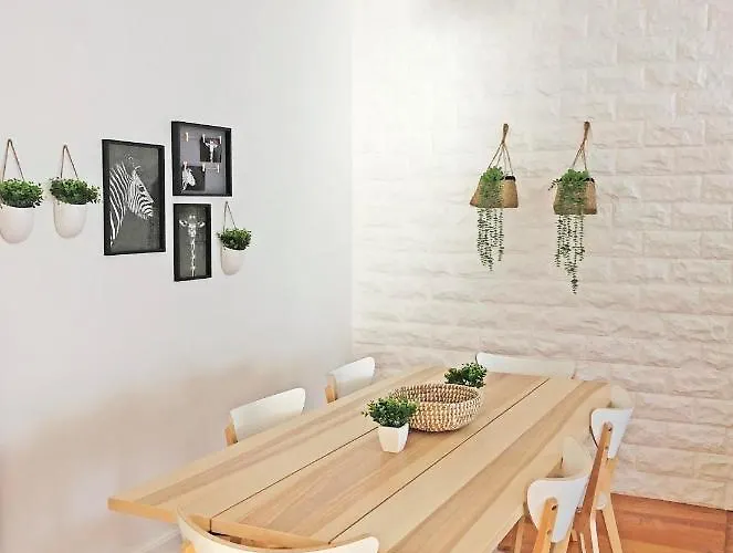 Cozy 3 Near House Of Music *