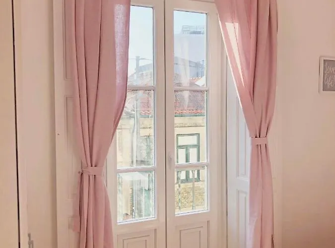 Cozy 3 Near House Of Music