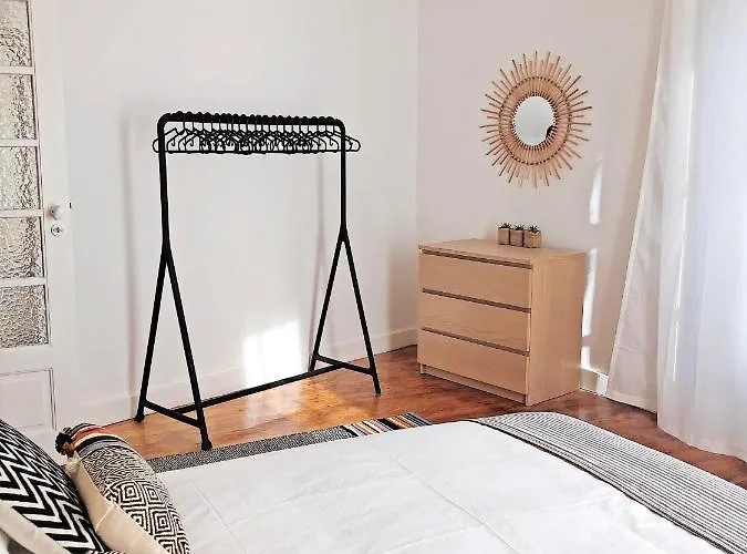 Cozy 3 Near House Of Music Порту