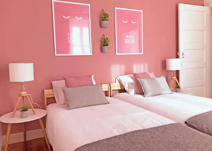 Апартаменты Cozy 3 Near House Of Music Порту