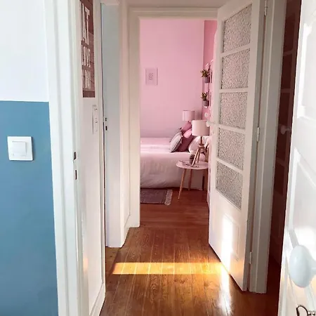 Cozy 3 Near House Of Music Apartment *